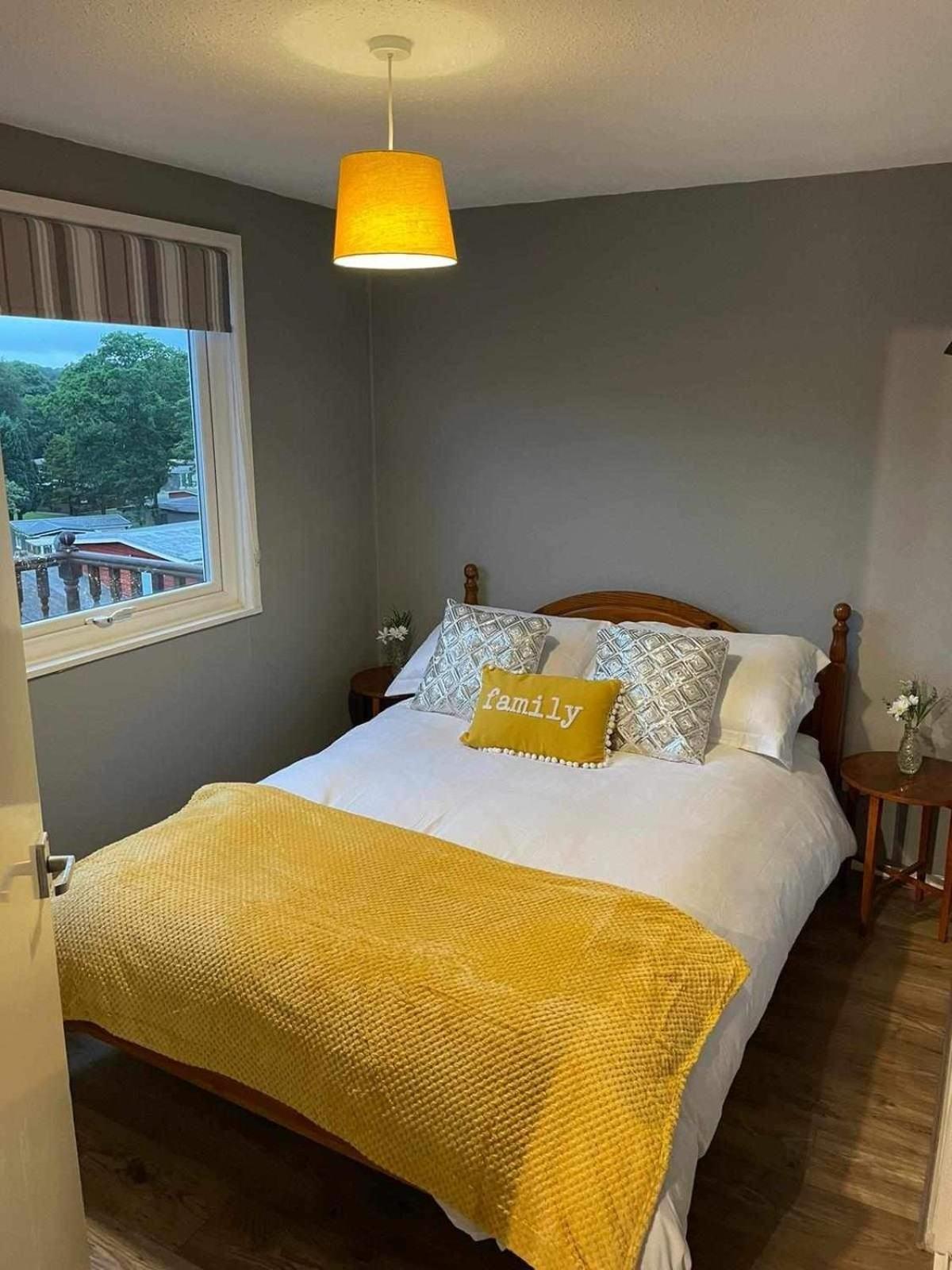 Caeathro 180 River View Cabin מראה חיצוני תמונה